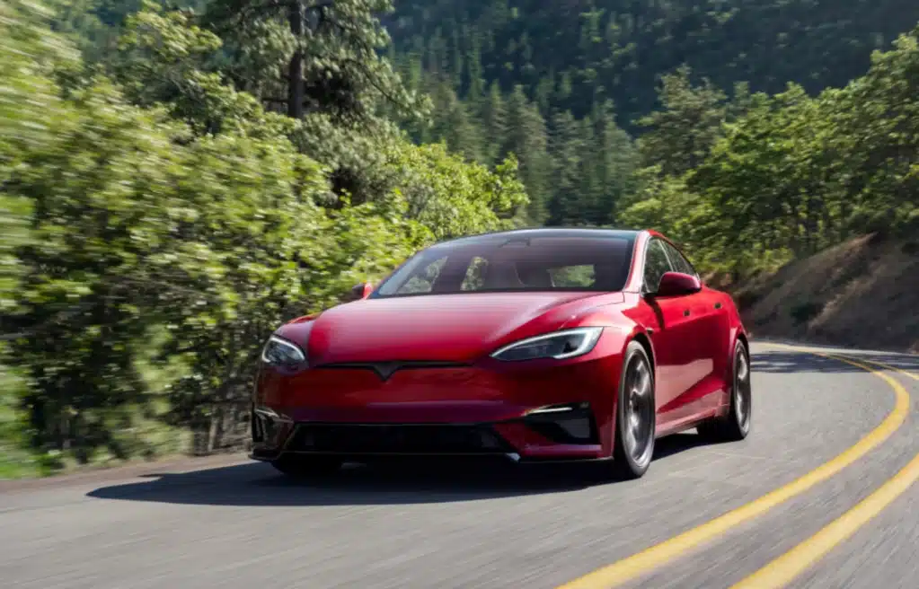 Tesla представи обновените Model S и Model X – основната новост е увеличената цена
